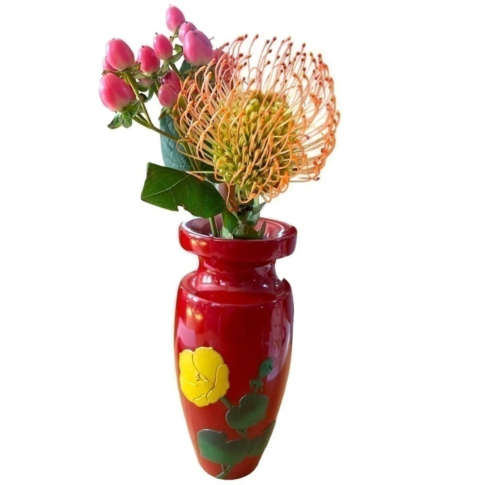 BEAUTIFUL Asian inspired carved wooden vase, lacquered, excellent condition